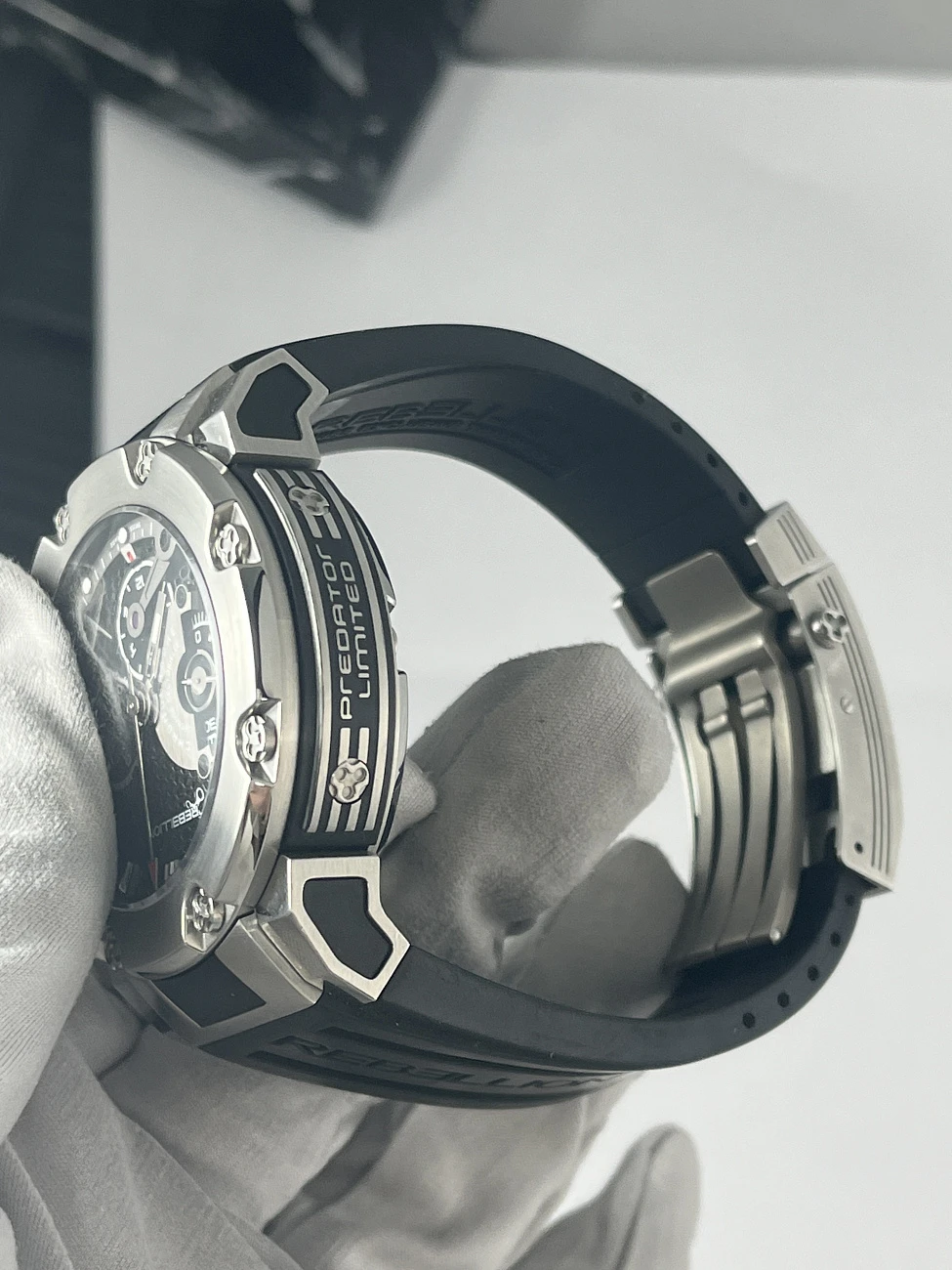 Часы Rebellion  Predator Chrono  