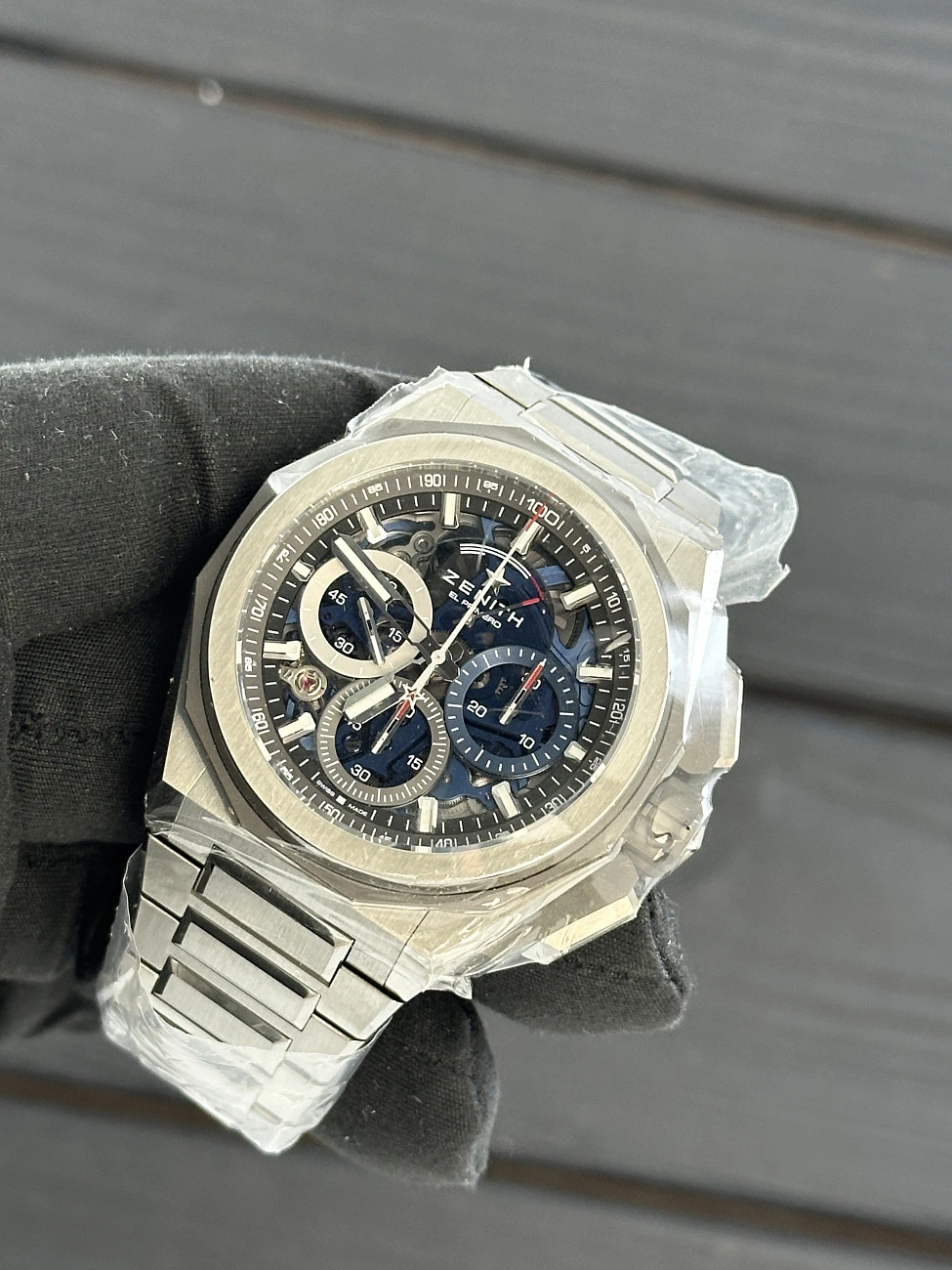 Часы Zenith  Dexy Extreme Titanium  95.9100.9004/01.L001
