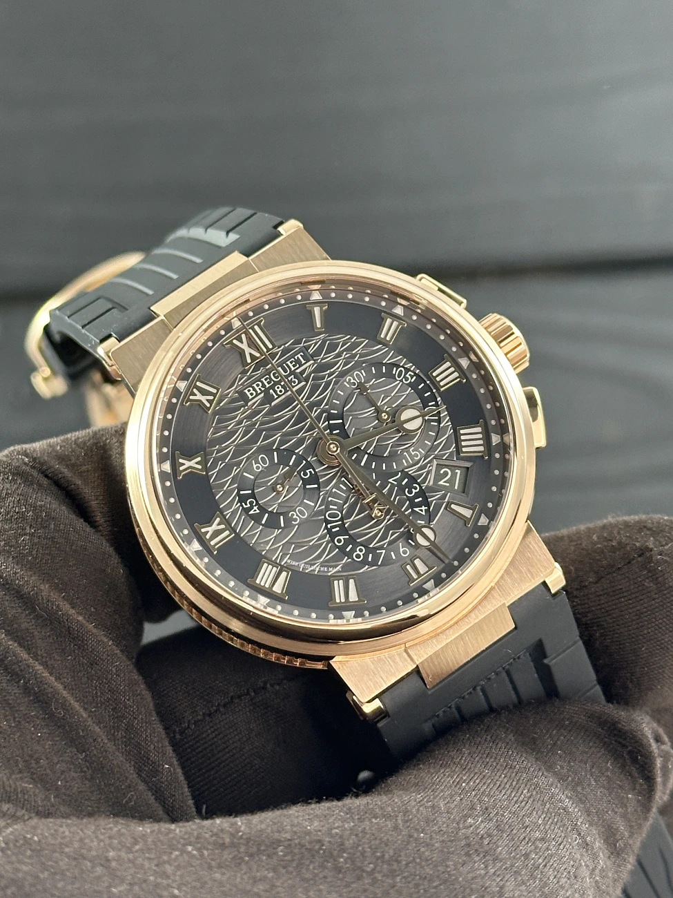 Часы Breguet  Marine Chronograph Rose Gold Dark Dial  5527BR/G3/5WV