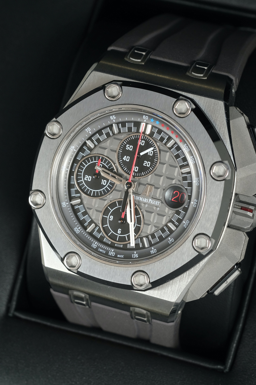 Часы Audemars Piguet  Royal Oak Offshore Michael Schumacher Chronograph Titanium 44 Mm  26568IM.00.A004CA.01