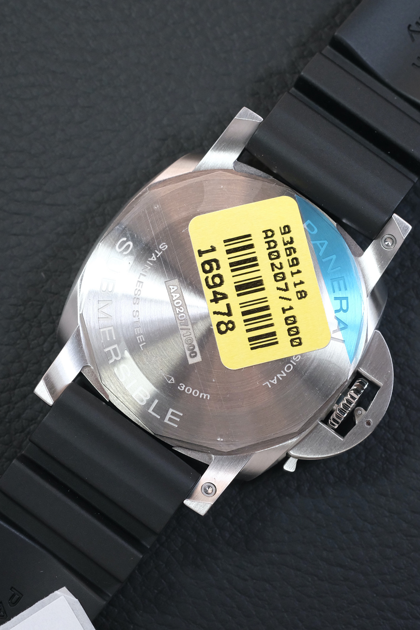 Часы Panerai  Submersible Quarantaquattro 44 Mm  PAM01596