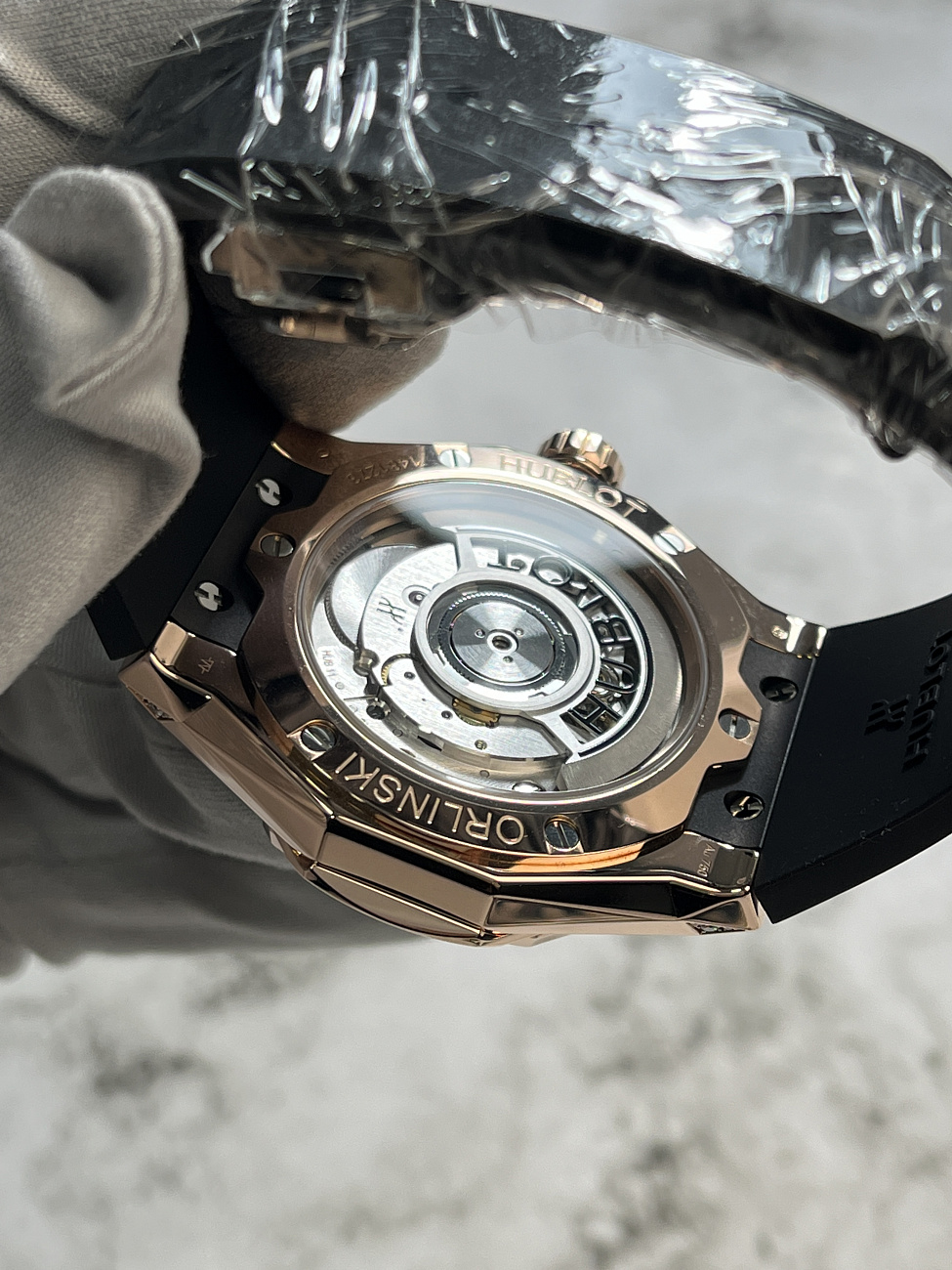 Часы Hublot  Classic Fusion Orlinski King Gold Alternative Pavé  550.OS.1800.RX.1804.ORL19