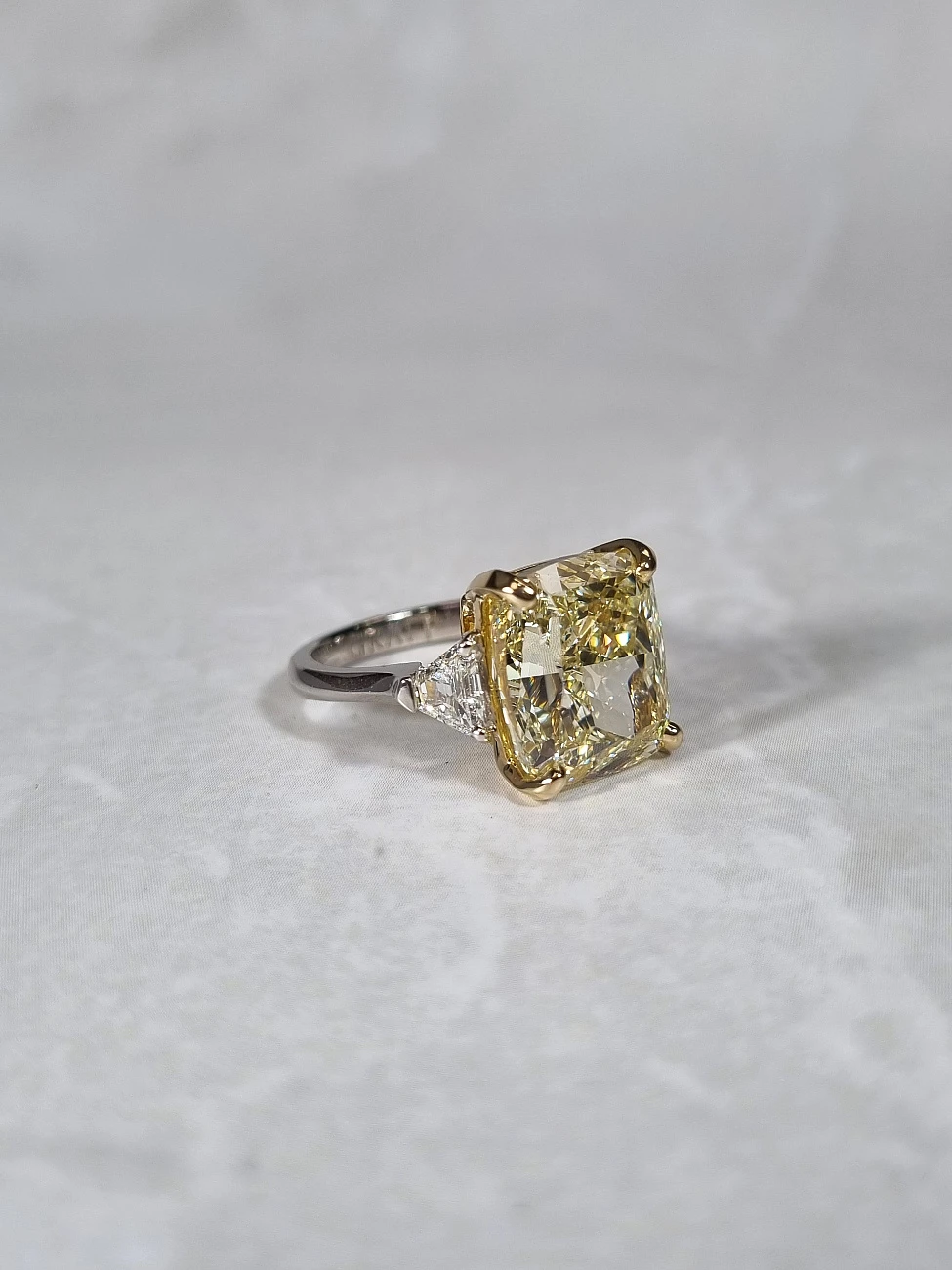 Украшение GIA  Кольцо С Бриллиантом 12,01 Ct. Fly/Vs1   