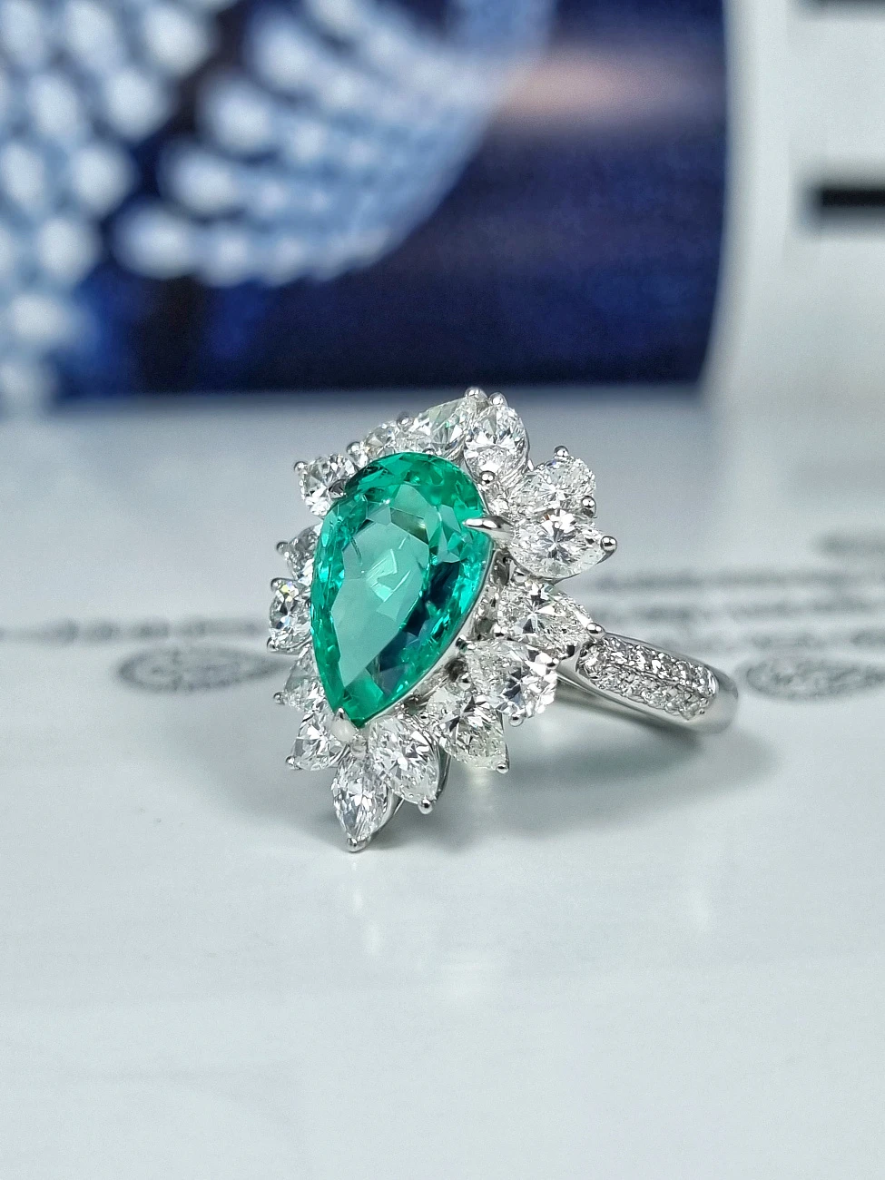 Украшение GRS GemResearch Swisslab  Кольцо с изумрудом 2,95 ct. (Colombia)   