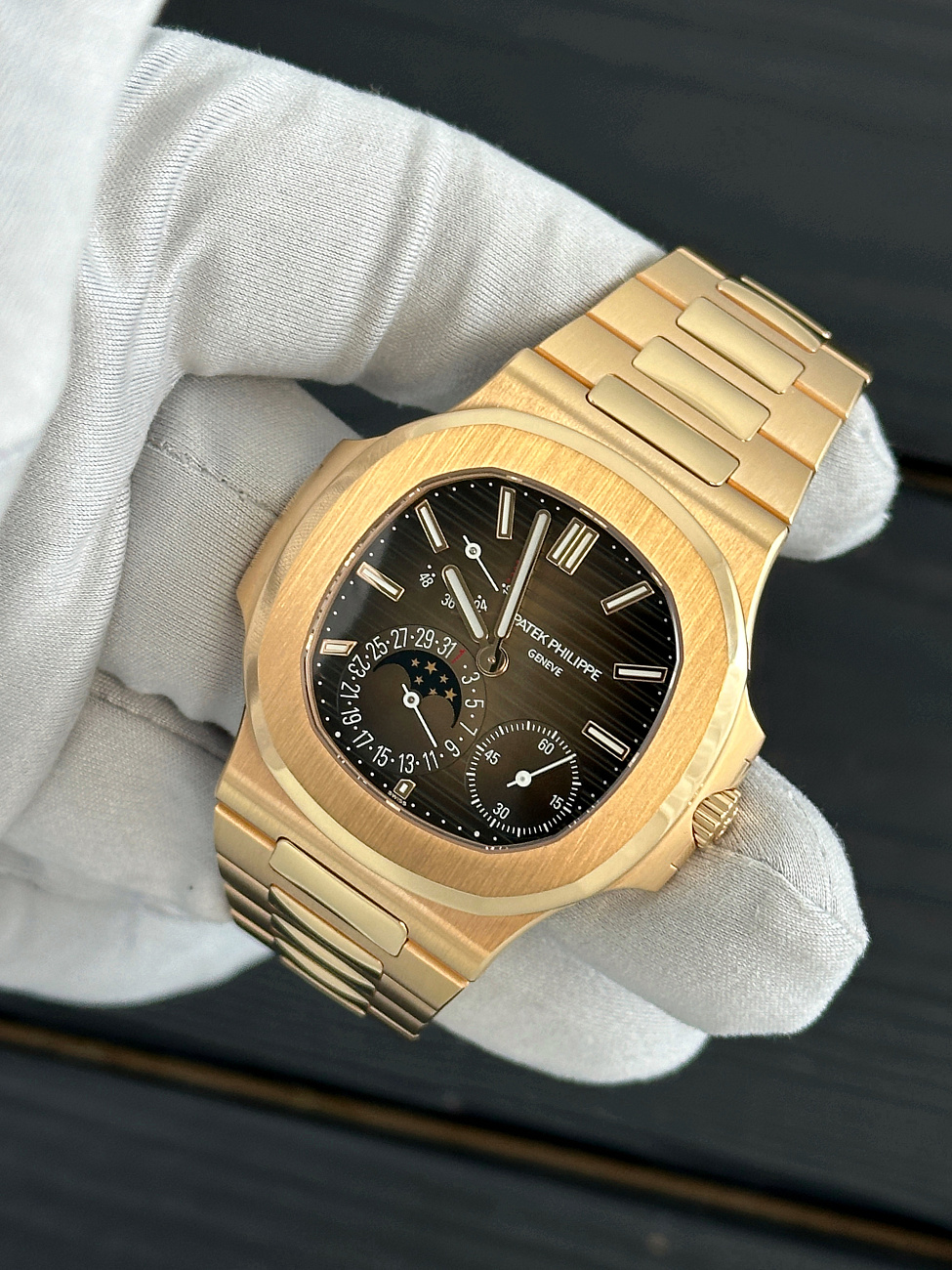 Часы Patek Philippe  Nautilus Rose Gold  5712/1R-001 