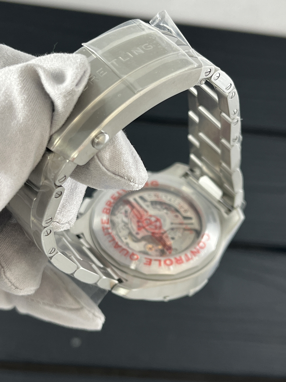 Часы Breitling  Avenger B01 Chronograph 44Mm  AB0147101C1A1