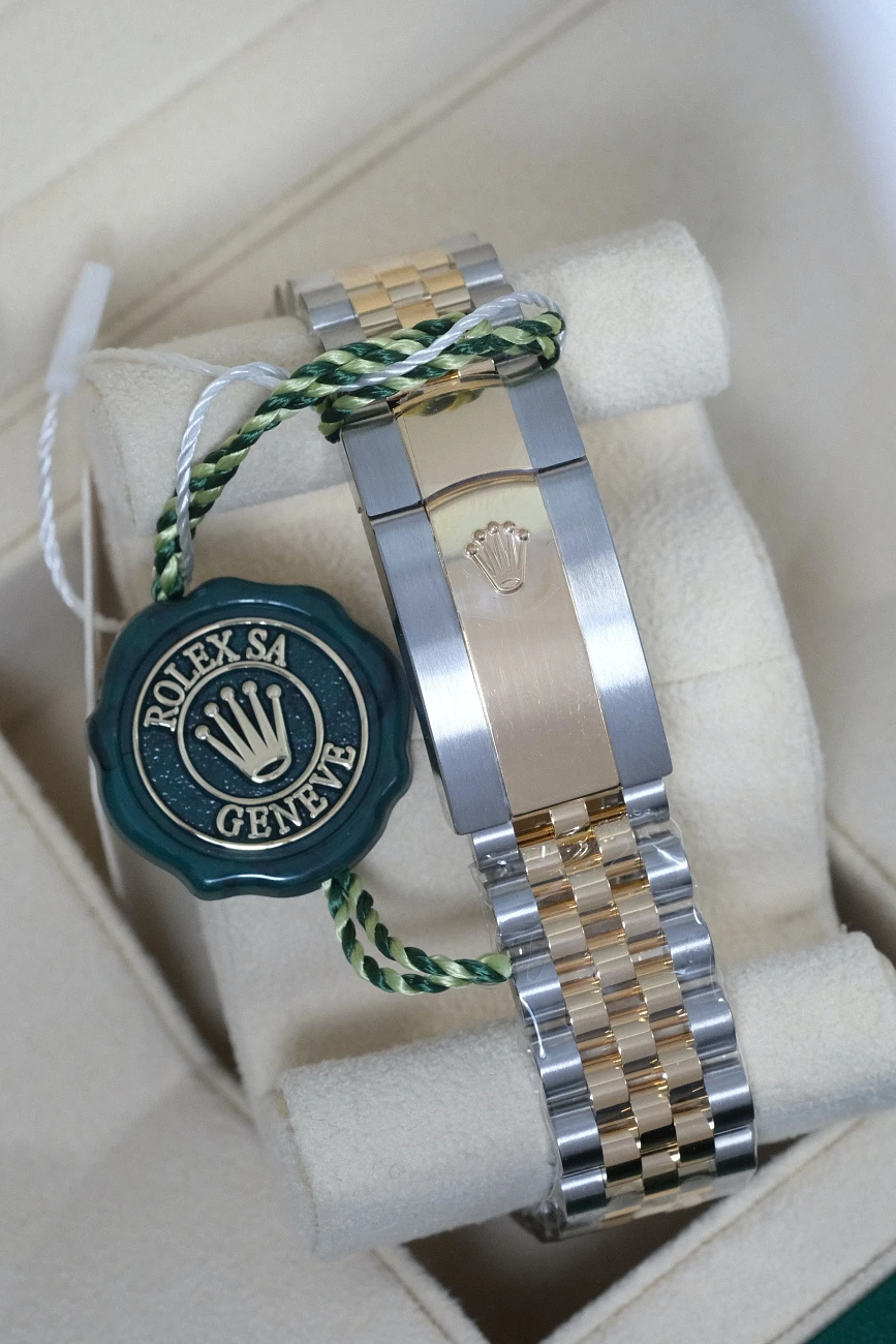 Часы Rolex  Oyster Perpetual Datejust Ii Wimbledon  126333