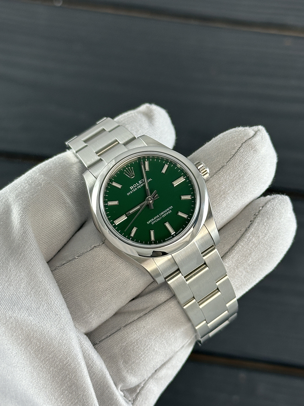 Часы Rolex  Oyster Perpetual 31Mm Green Dial  277200