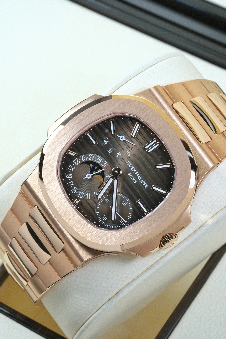 Часы Patek Philippe  - Nautilus 5712 Rose Gold  5712/1R-001 