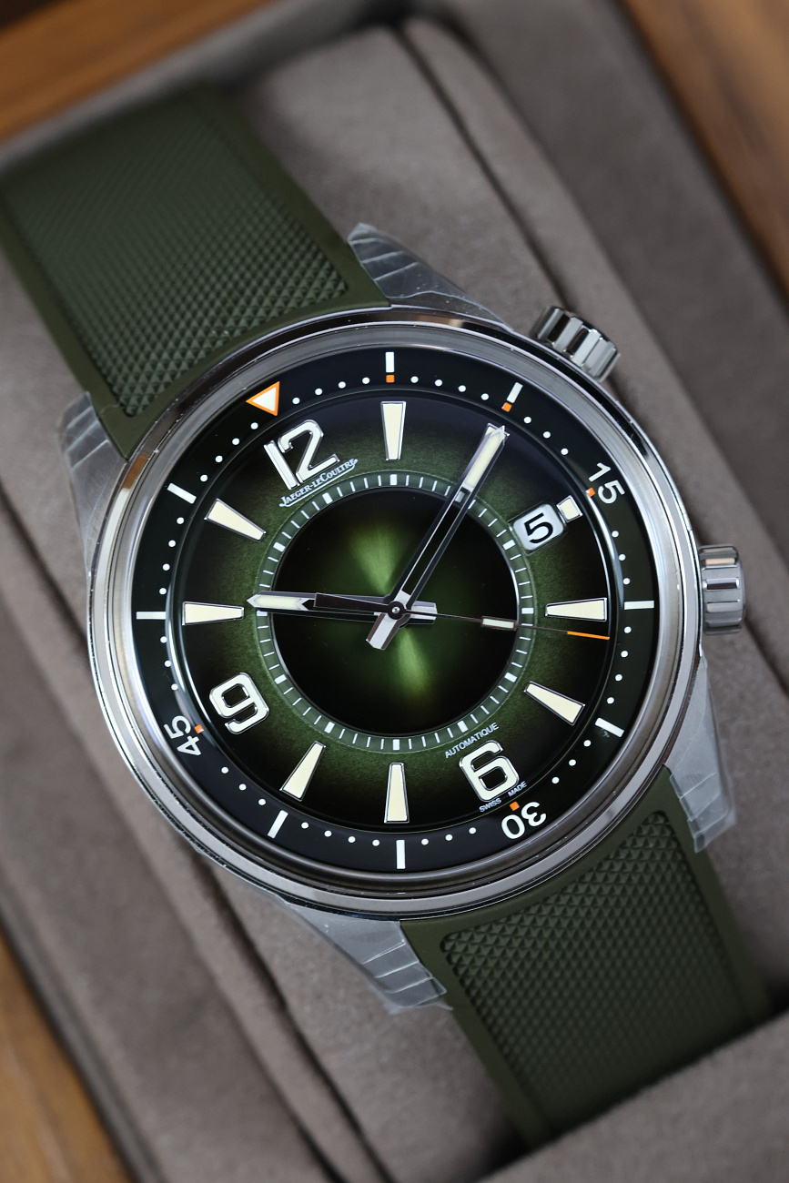 Часы Jaeger-LeCoultre  Polaris Date Olive  Q906863J