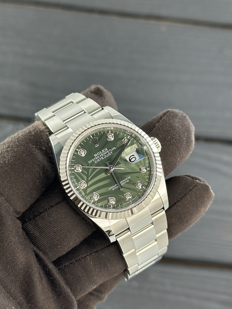 Часы Rolex  Datejust 36Mm Green Palm Motif Dial And Diamonds  126234