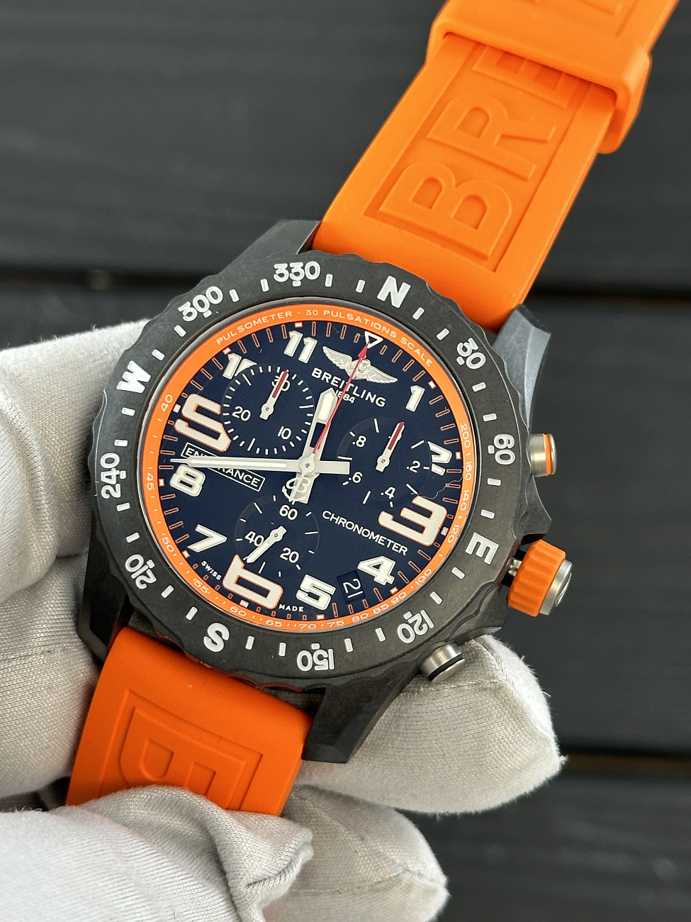 Часы Breitling  Endurance Pro Breitlight  X82310A51B1S1