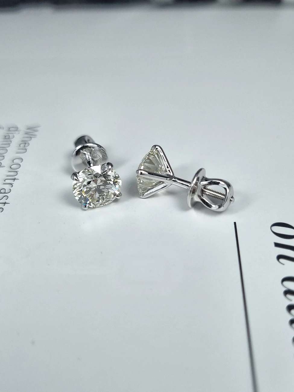 Украшение GIA  Серьги 1,52/1,52 ct. J/VS1 (3 Excellent) Round Diamonds   