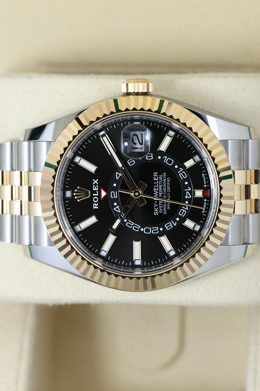 Часы Rolex  Sky-Dweller 42Mm Steel And Yellow Black Dial  336933