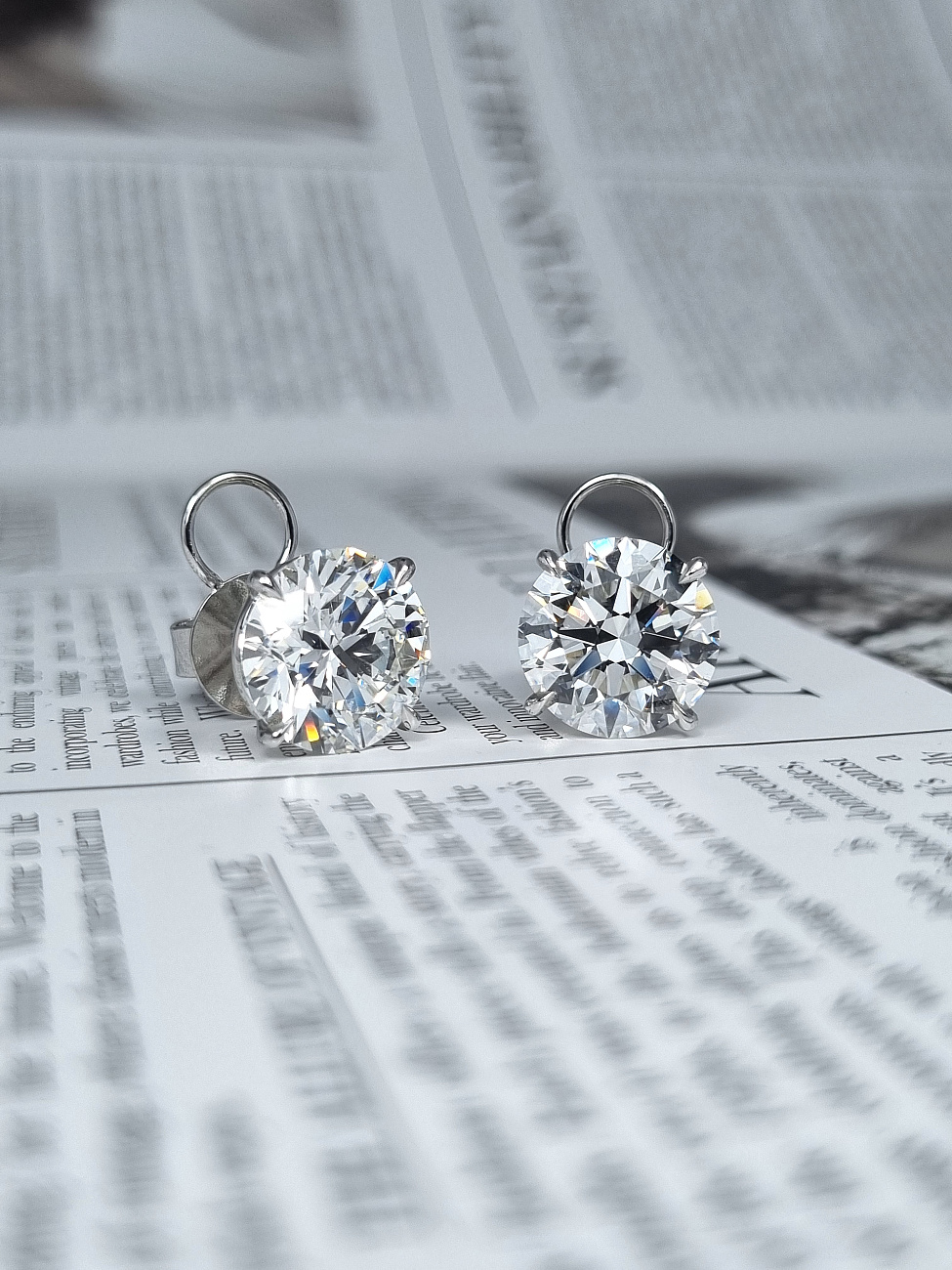 Украшение NO NAME  Серьги 5,01/5,01 Ct. H/Vs1 (3 Excellent)   