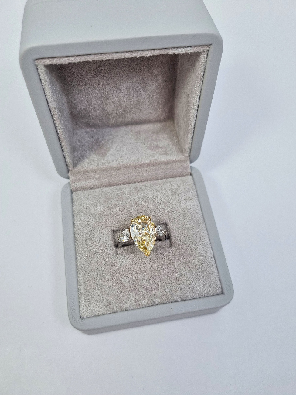 Украшение NO NAME  Кольцо С Бриллиантом 5,00 Ct. Ly/Vs2   