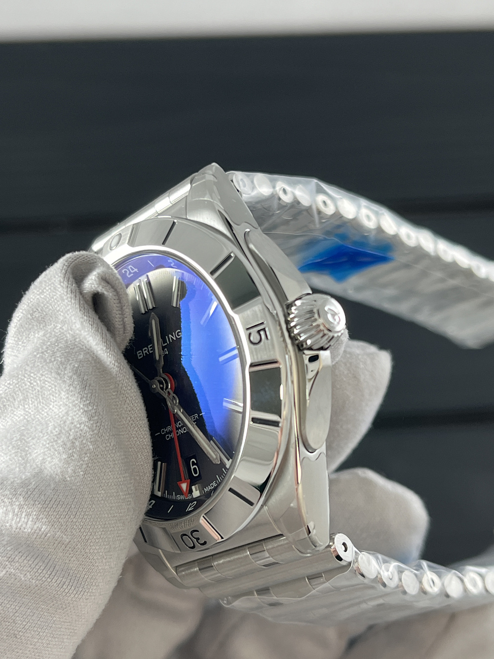 Часы Breitling  Chronomat Automatic Gmt 40Mm  A32398101M1A1