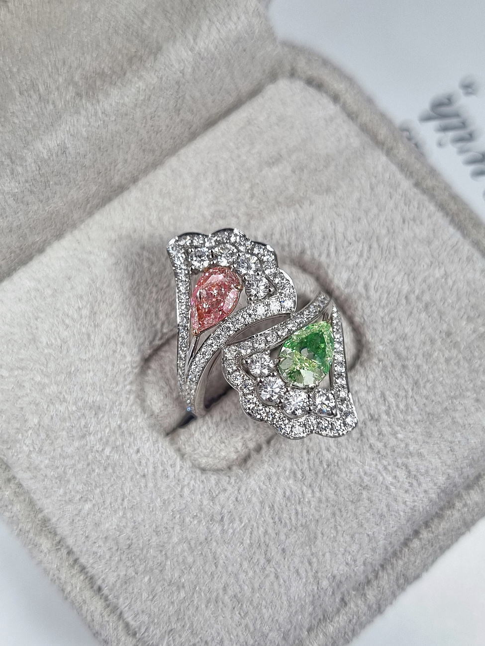 Украшение GIA  Кольцо с бриллиантами 1,01/0,70 ct.   