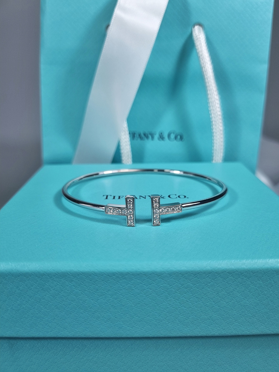 Украшение Tiffany & Co  Браслет Tiffany T  60010749 