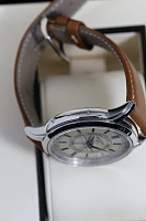 Часы Patek Philippe  Complications Calatrava Weekly Calendar Silvery Opaline Dial 40 mm  5212A-001