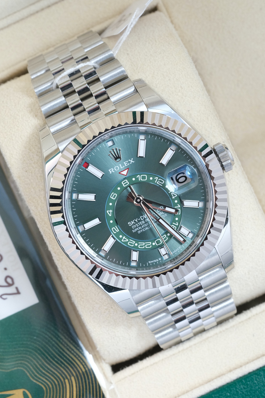 Rolex в наличии в Москве в &quot;Мануфактуре&quot;! 