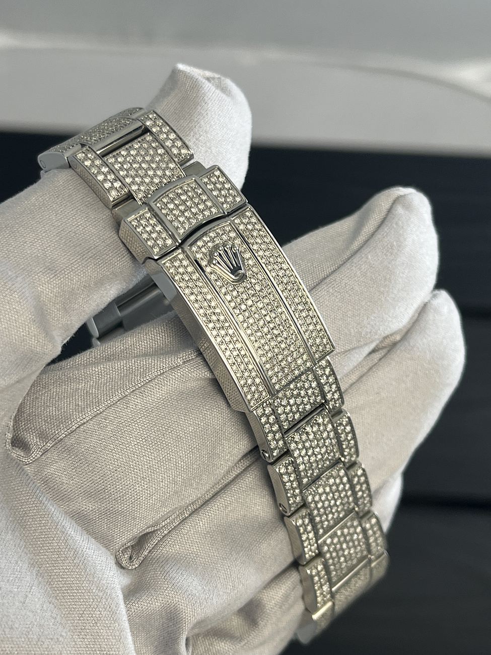 Часы Rolex  Datejust Ii Full Pave Iced Out Diamonds  126300 FIX