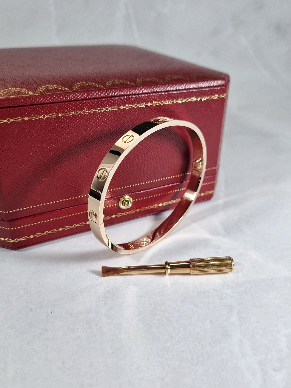 Украшение Cartier  Love Bracelet Rose Gold  B6067417 