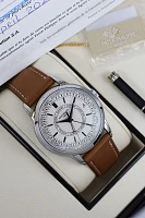 Часы Patek Philippe  Complications Calatrava Weekly Calendar Silvery Opaline Dial 40 mm  5212A-001