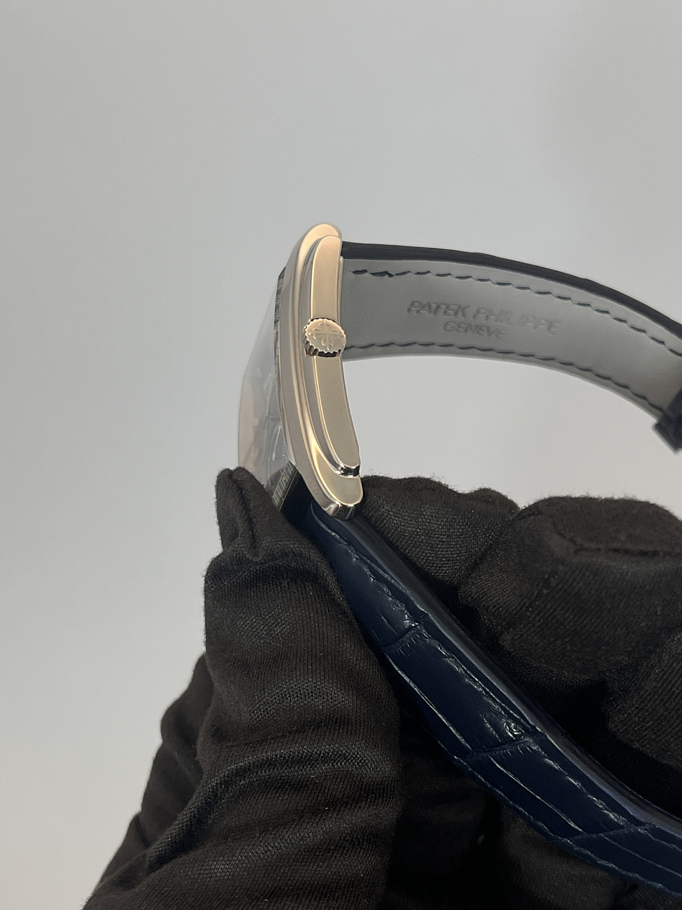 Часы Patek Philippe  Gondolo White Gold  5124G-011