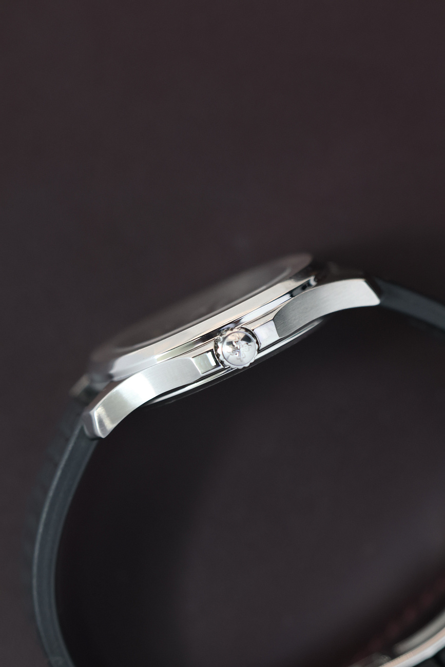 Часы Patek Philippe  Aquanaut 34mm Quatrz  5064A-001