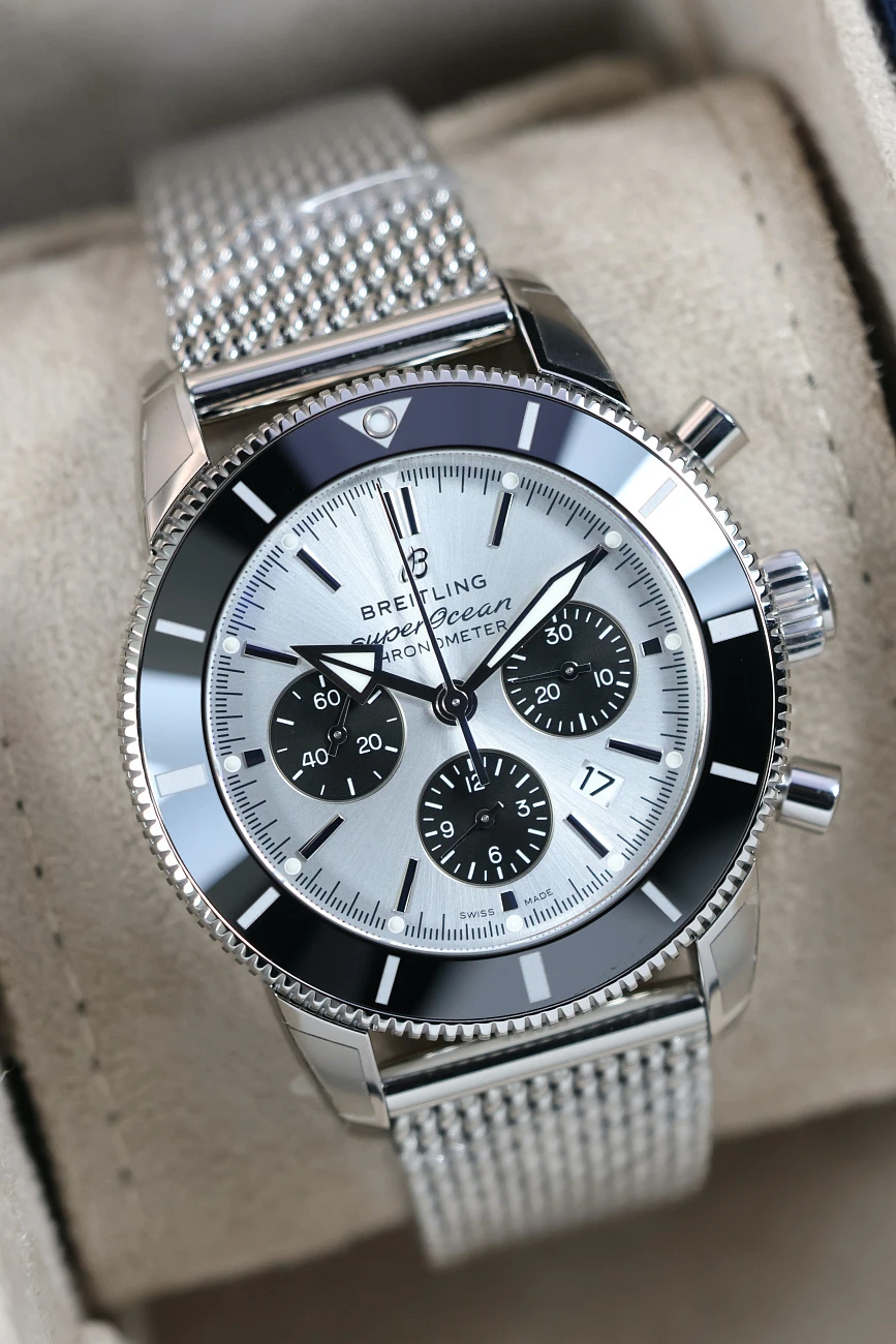 Часы Breitling  Superocean Heritage B01 Chronograph 44  AB0162121G1A1