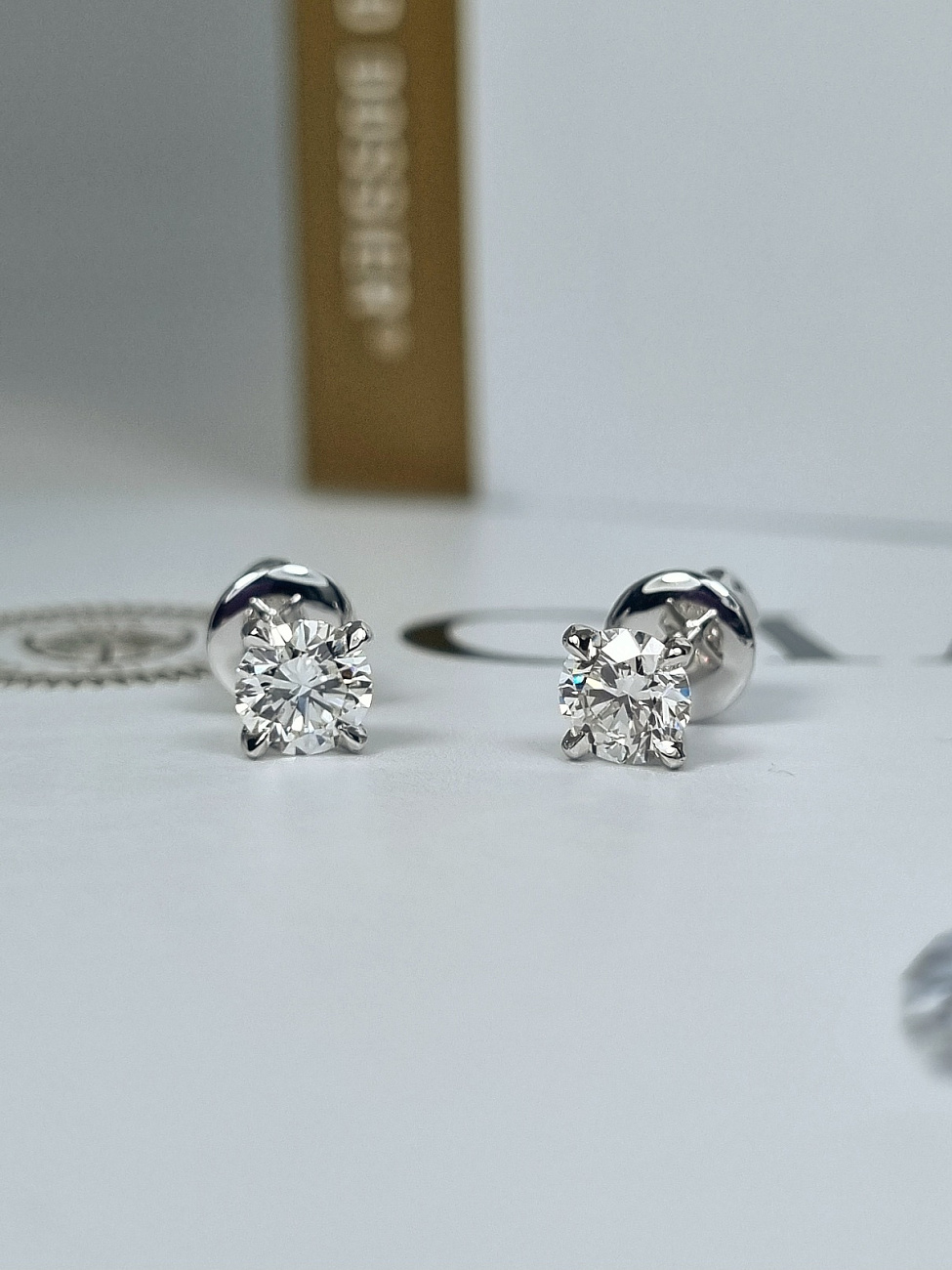 Украшение NO NAME  Серьги 0,50/0,50 Ct. H/Vvs2 (3 Excellent)   