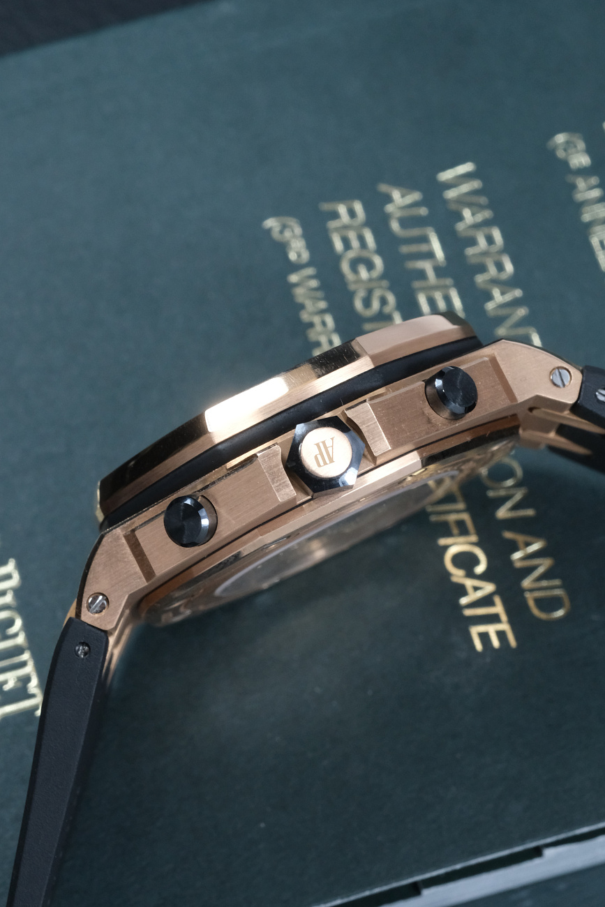 Часы Audemars Piguet  Royal Oak Offshore Chronograph 42Mm Rose Gold  26470OR.OO.A002CR.01 