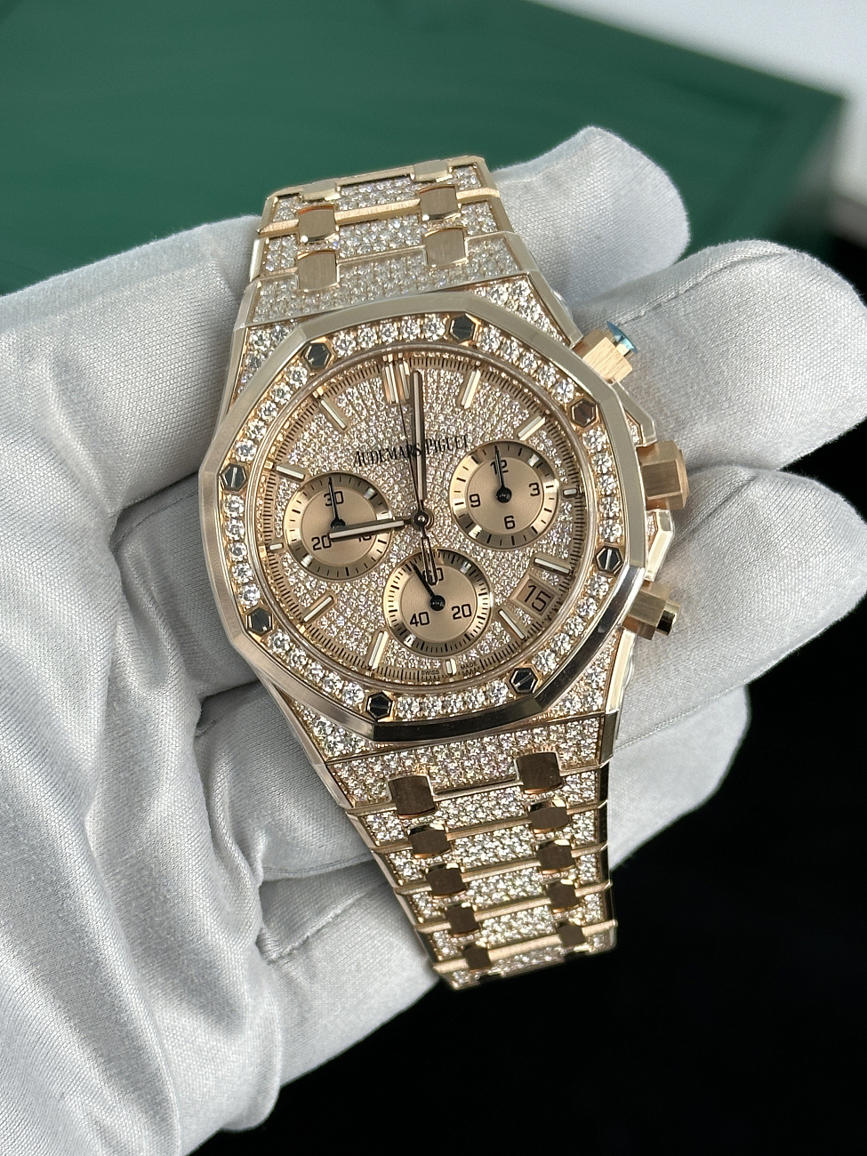 Часы Audemars Piguet  Royal Oak Chronograph 41Mm Full Pave Diamonds  26242OR.ZZ.1322OR.02