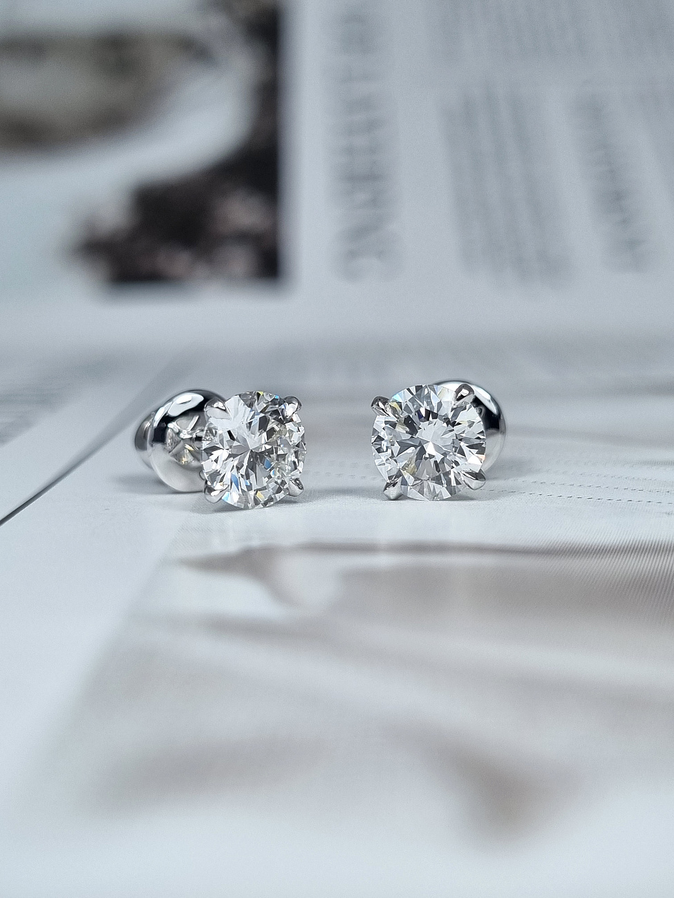 Украшение NO NAME  Серьги 1,00/1,01 ct. H/VS2 (3 Excellent)   