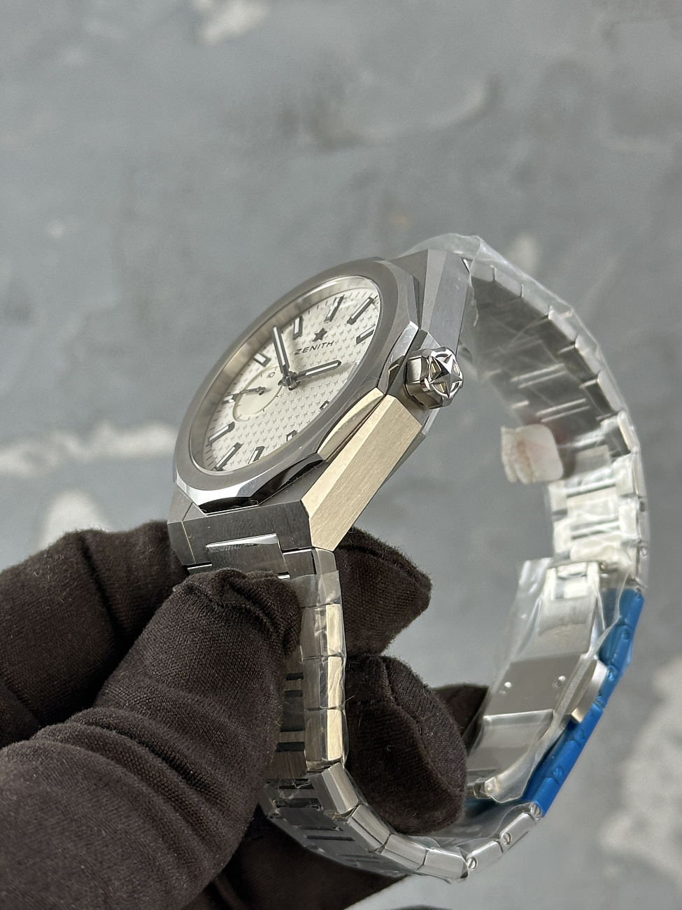 Часы Zenith  Defy Skyline White Dial  03.9300.3620/01.I001