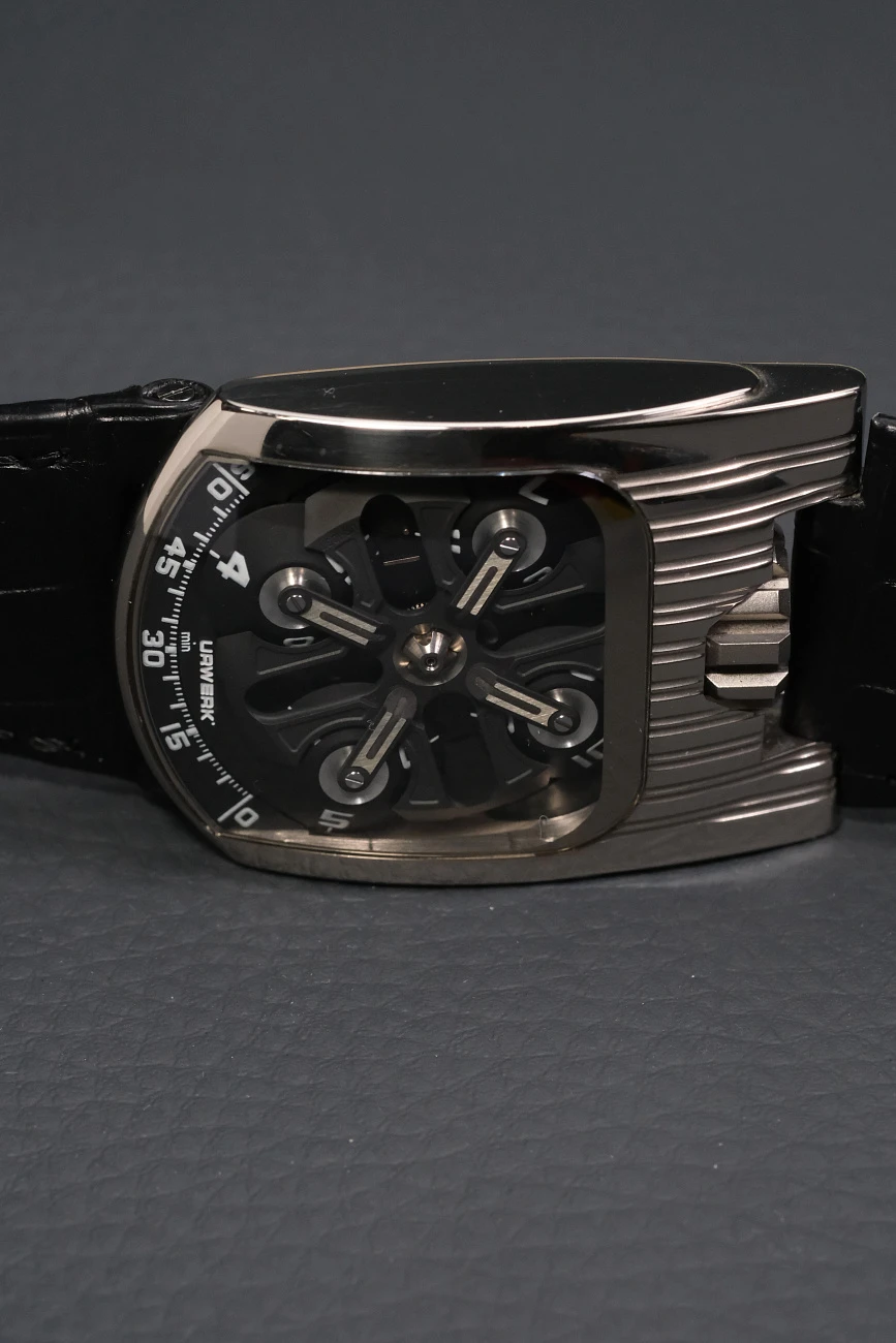 Часы Urwerk  Ur 103 Tarantula  UR103.T