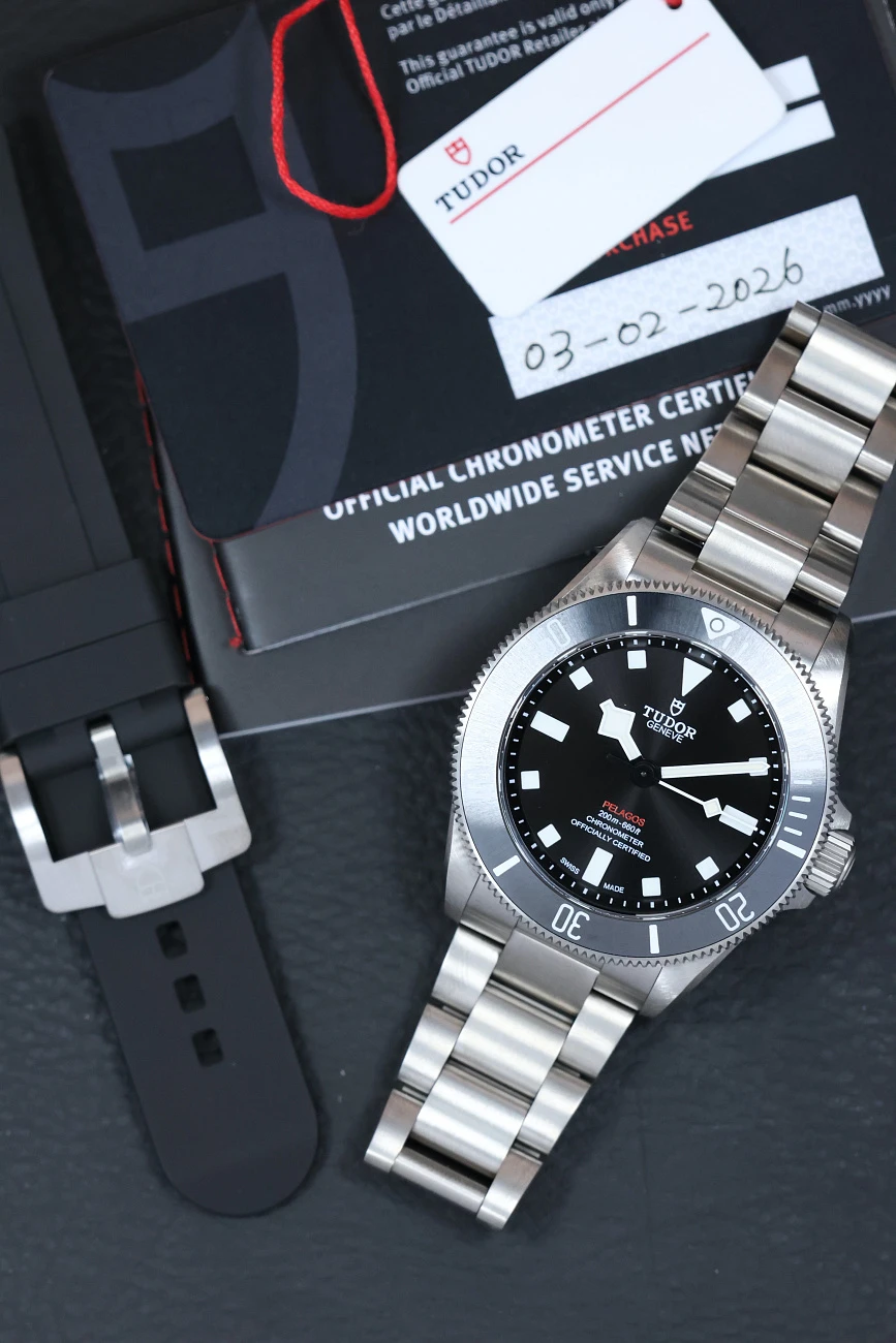 Часы Tudor  Pelagos Red Line 39mm  25407N