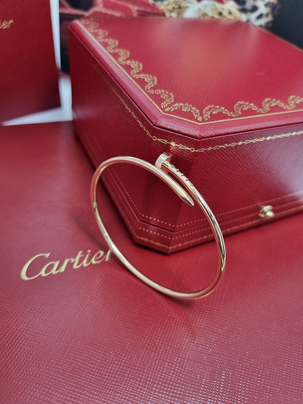 Украшение Cartier  Juste Un Clou Bracelet, Small Model, Rg  B6062517 