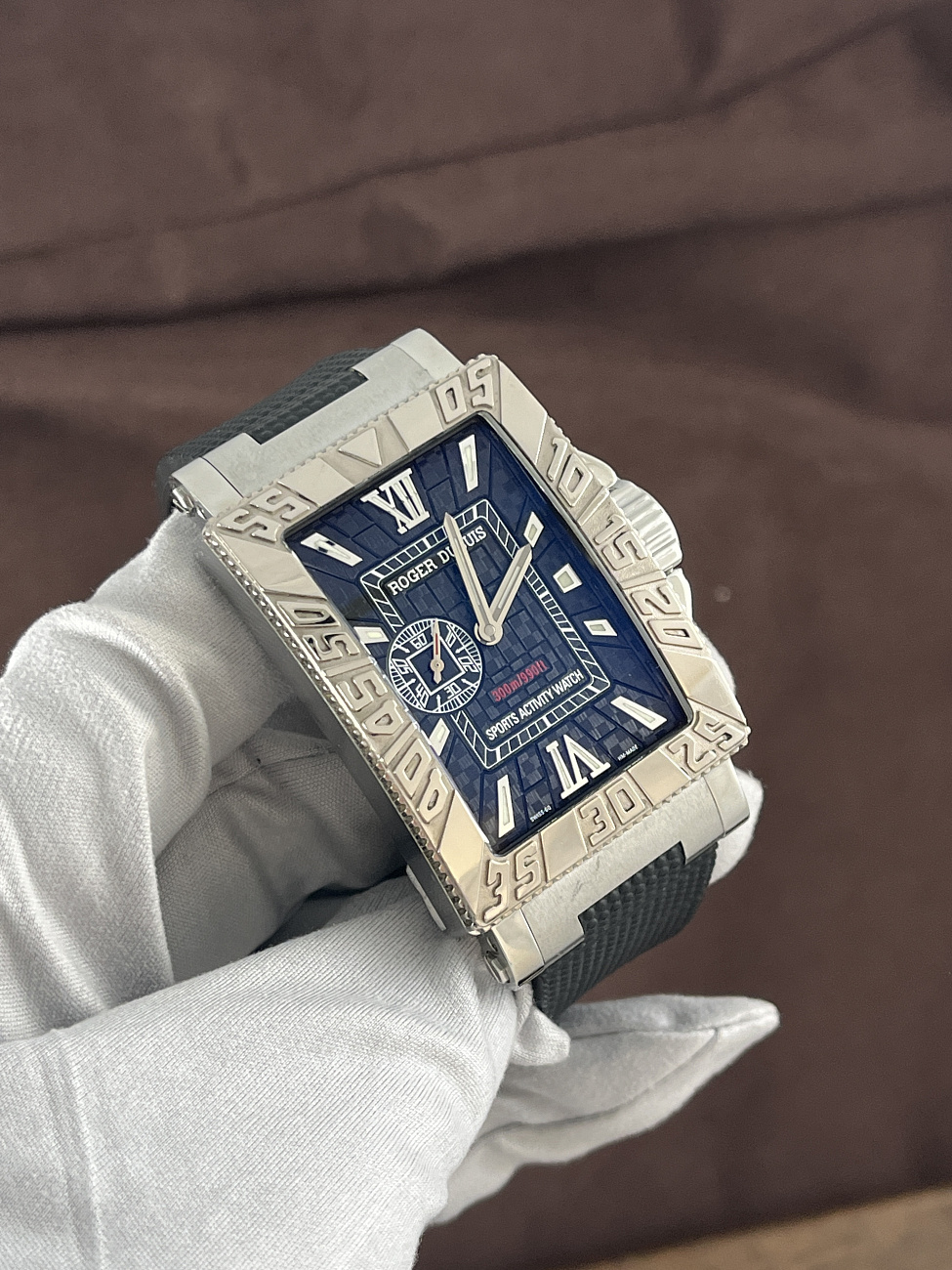 Часы Roger Dubuis  Sea More Sport Limited Edition 280  MS34 21 9/0 K9 53RC