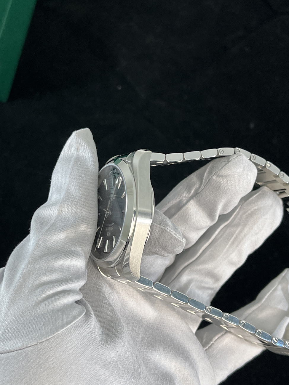 Часы Omega  Seamaster Aqua Terra 150 M Omega Co-Axial Chronometer 41 Mm  220.10.41.21.10.001 