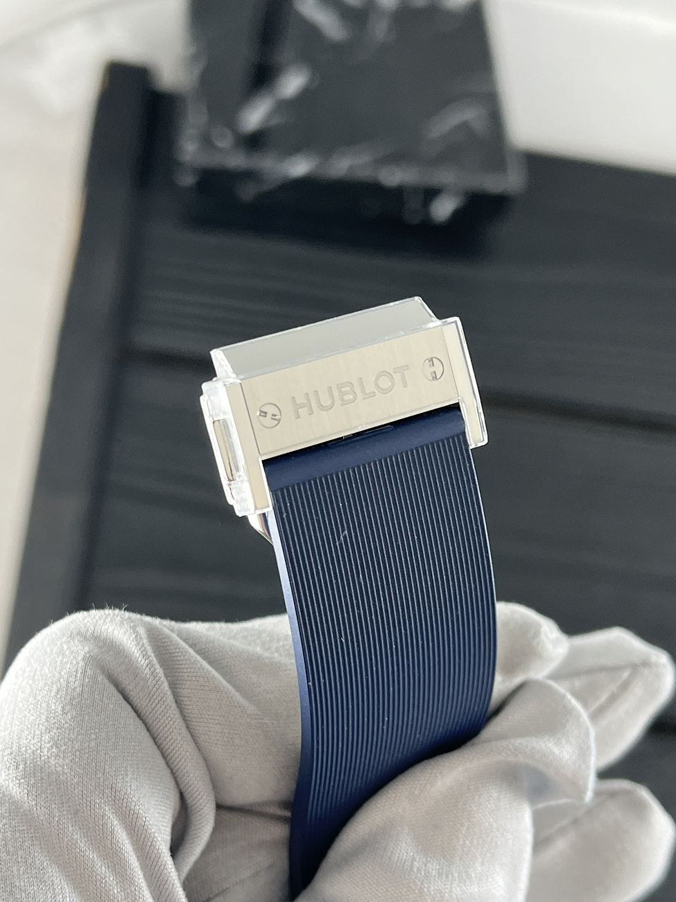 Часы Hublot  Classic Fusion Blue Titanium 45 Mm  511.NX.7170.RX