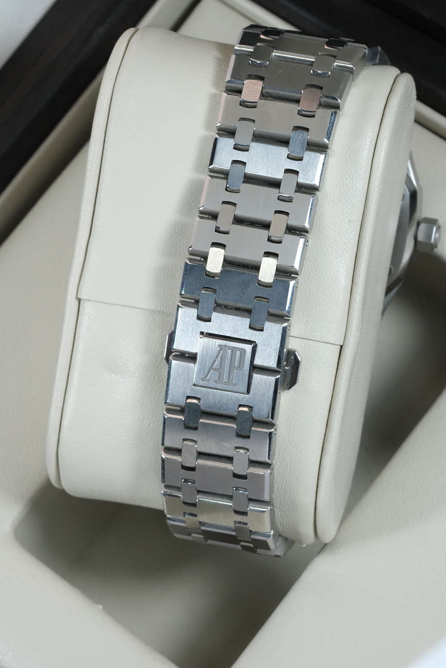 Audemars Piguet в наличии в Москве в &quot;Мануфактуре&quot;! 