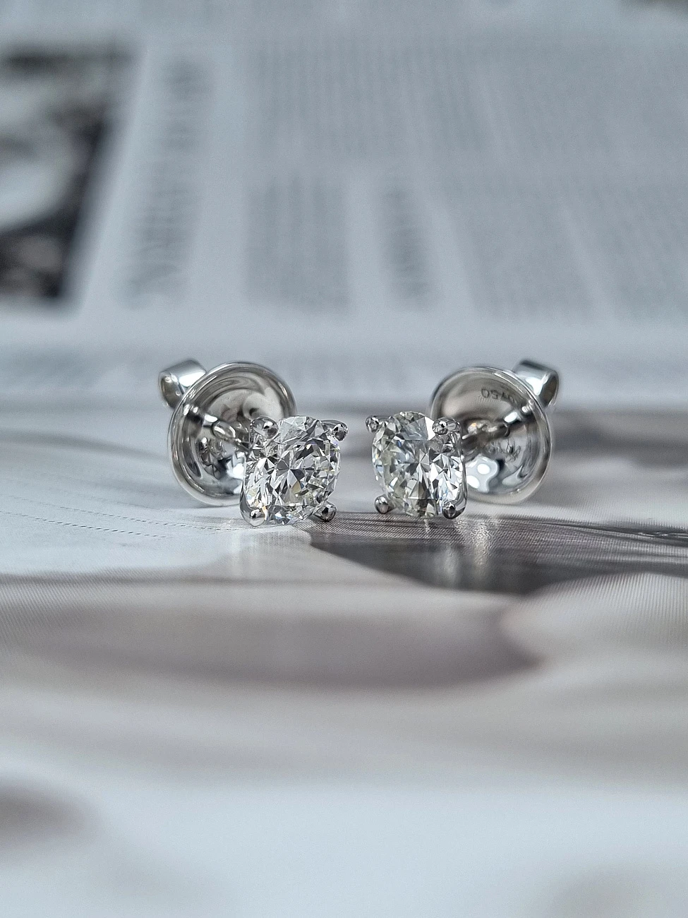 Украшение GIA  Серьги 1,00/1,08 ct. J/VS Round Diamonds   