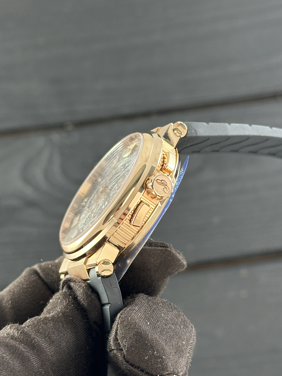 Часы Breguet  Marine Chronograph Rose Gold Dark Dial  5527BR/G3/9WV