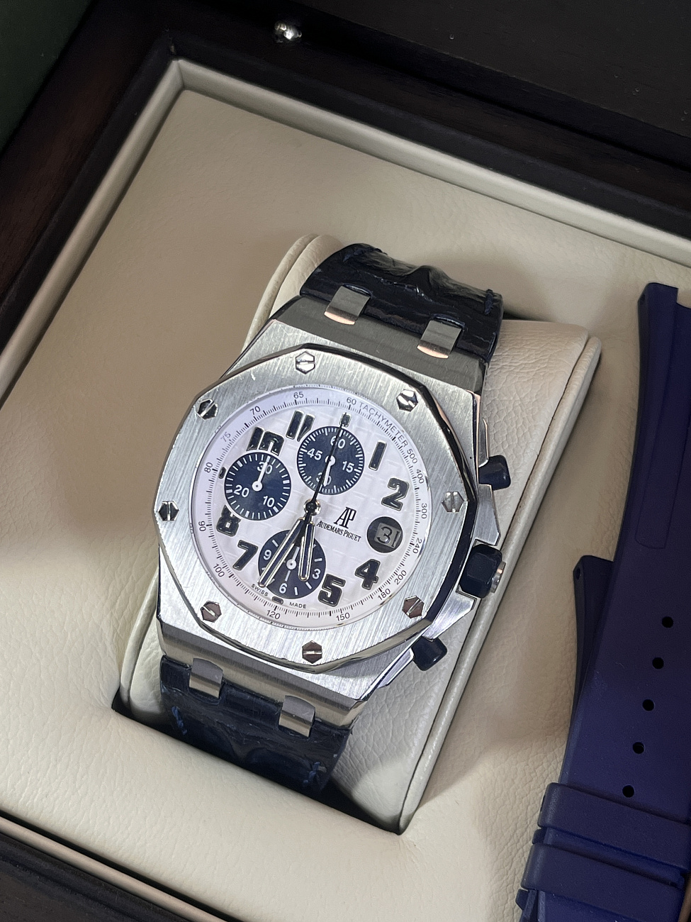 Часы Audemars Piguet  Royal Oak Offshore Navy Chronograph  26170ST.OO.D305CR.01