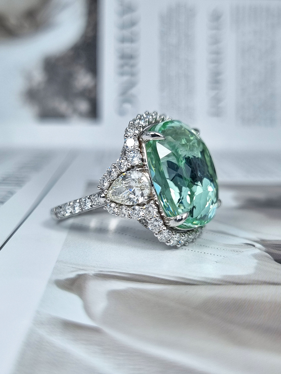 Украшение GIA   Кольцо с турмалином "Параиба" 32,20 ct.   