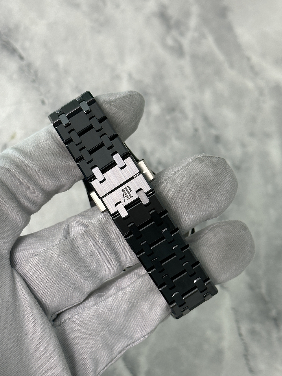 Часы Audemars Piguet  Royal 2023 Oak Black Ceramic 34Mm Automatic  77350CE.OO.1266CE.01