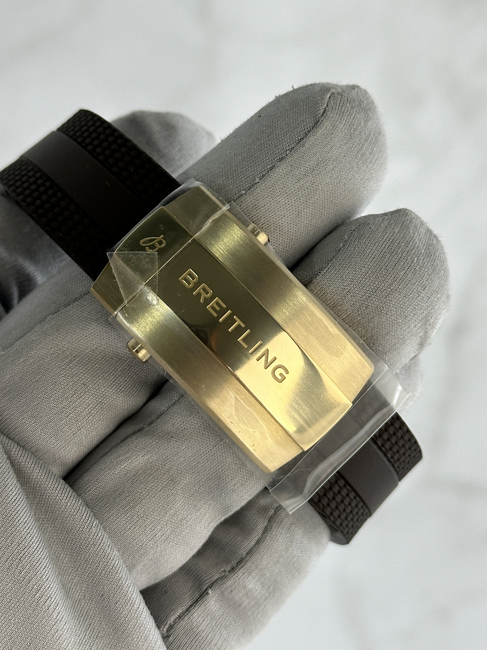 Часы Breitling  Superocean Automatic 42 Bronze Brown  N17376201Q1S1