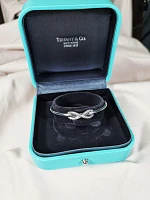 Украшение Tiffany &amp; Co  Infinity Diamond Cuff Bracelet   